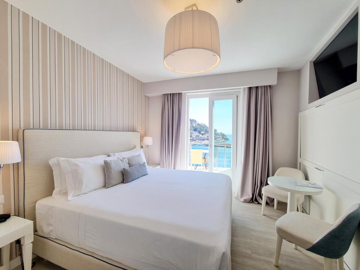 Hotel Plaza Porto Azzurro Ngoại thất bức ảnh