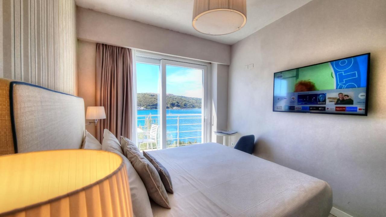 Hotel Plaza Porto Azzurro Ngoại thất bức ảnh