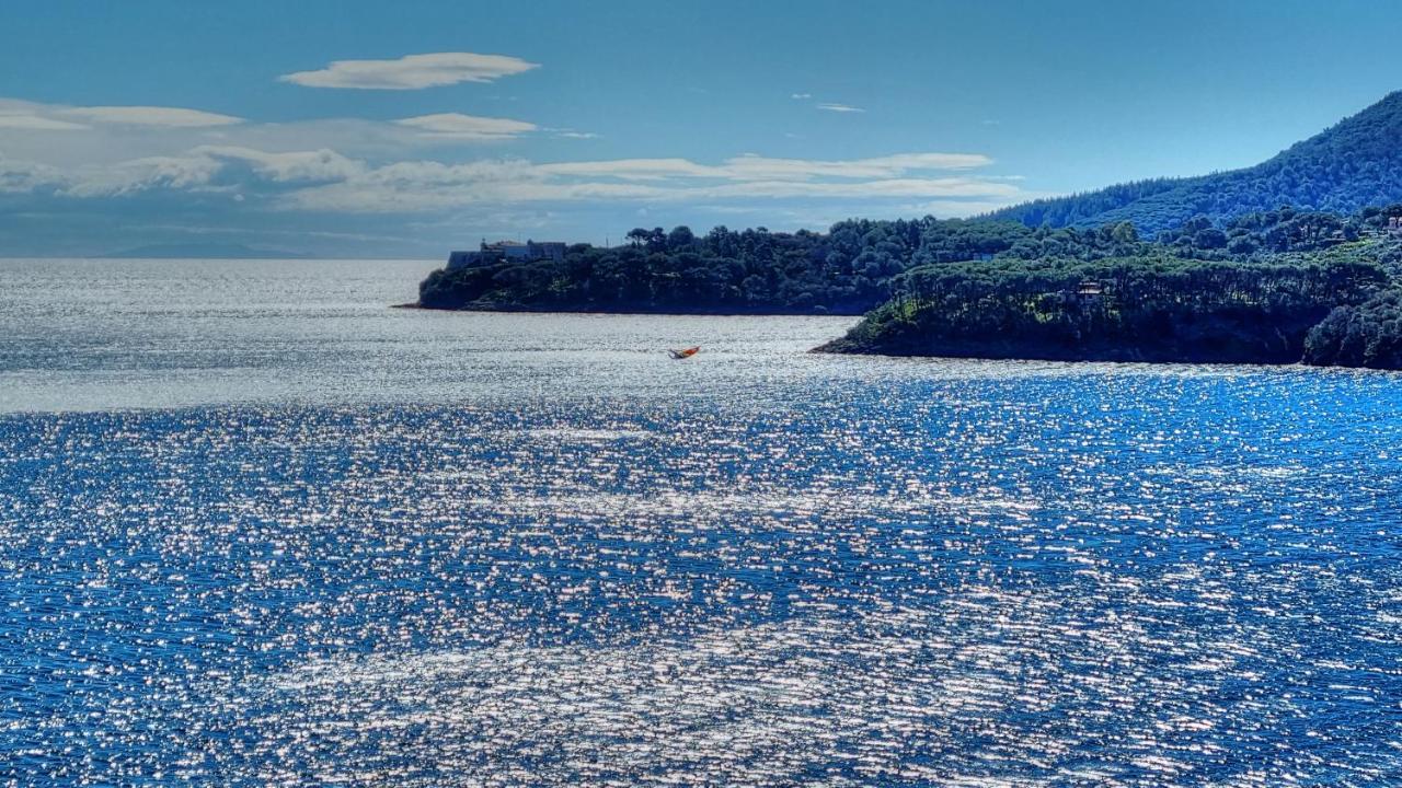 Hotel Plaza Porto Azzurro Ngoại thất bức ảnh