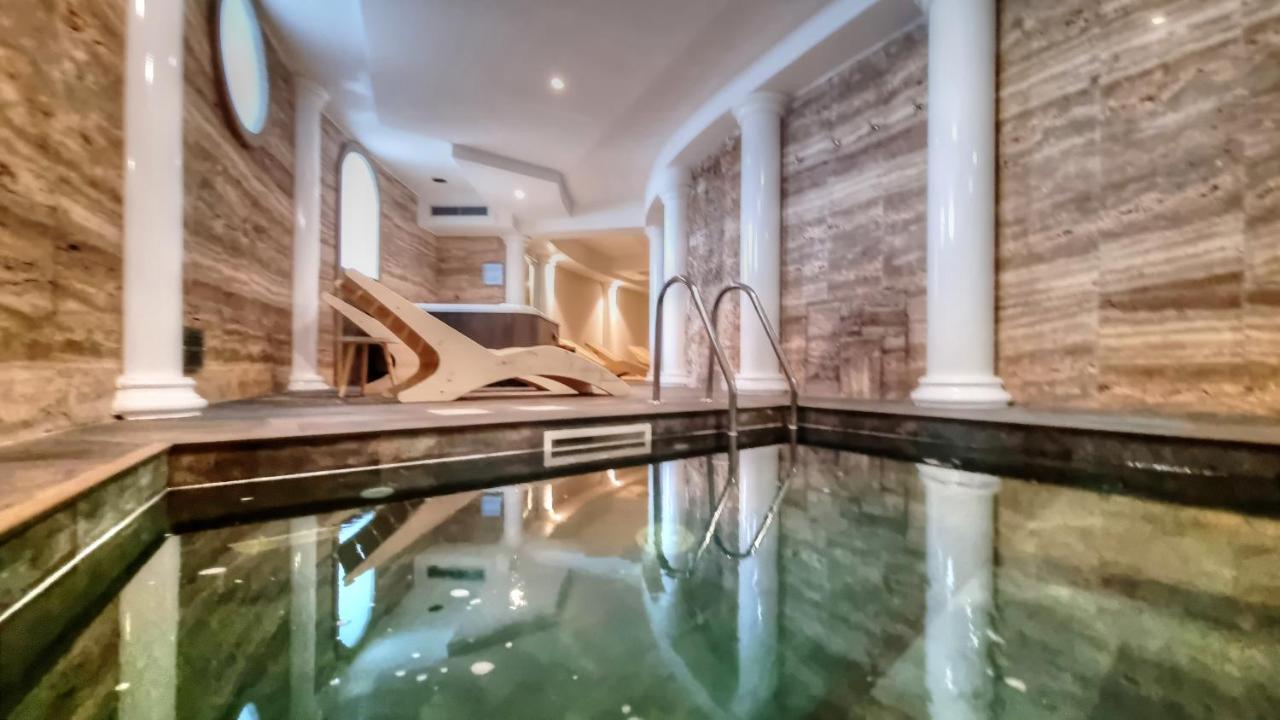 Hotel Plaza Porto Azzurro Ngoại thất bức ảnh