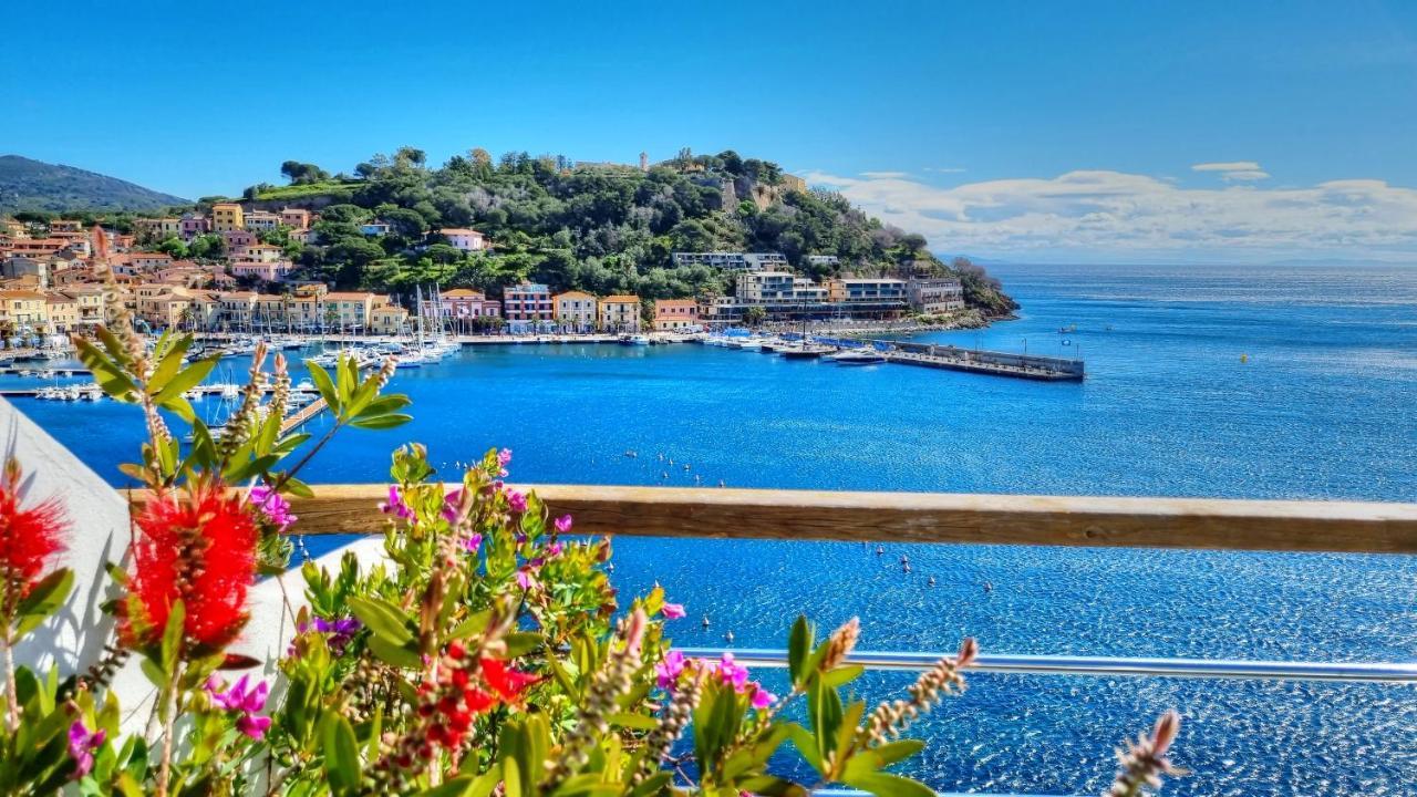 Hotel Plaza Porto Azzurro Ngoại thất bức ảnh
