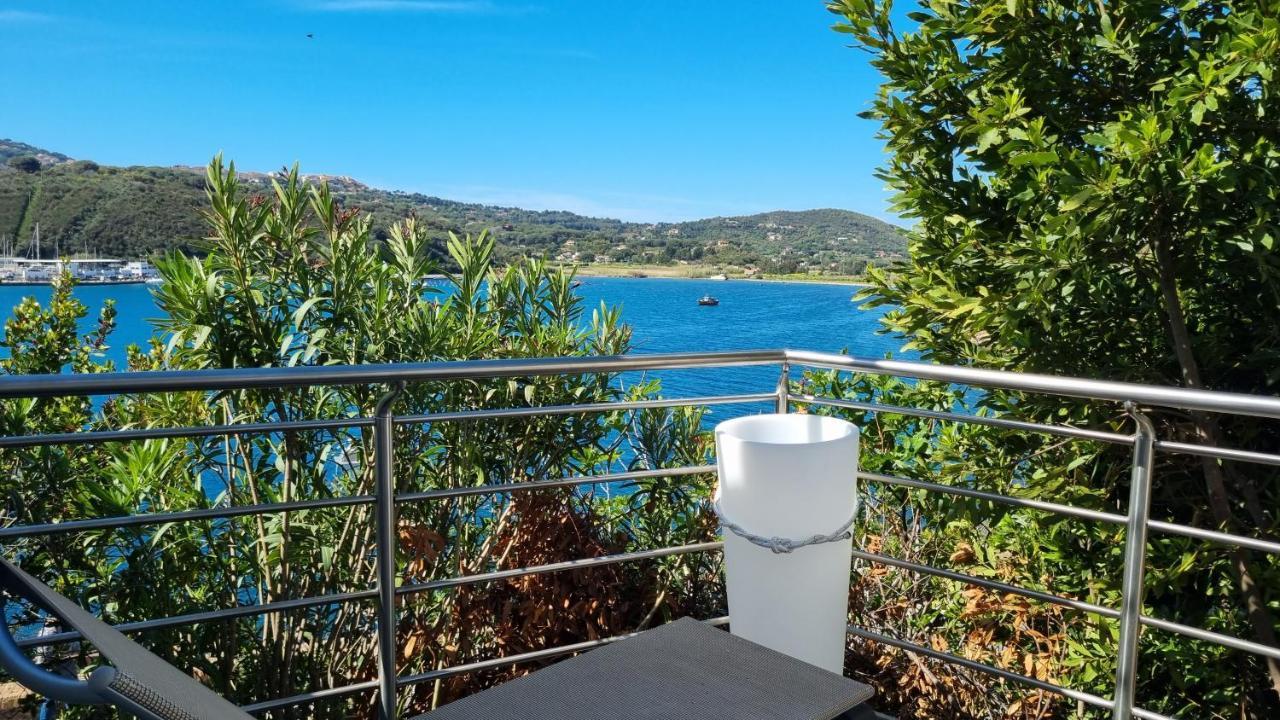 Hotel Plaza Porto Azzurro Ngoại thất bức ảnh