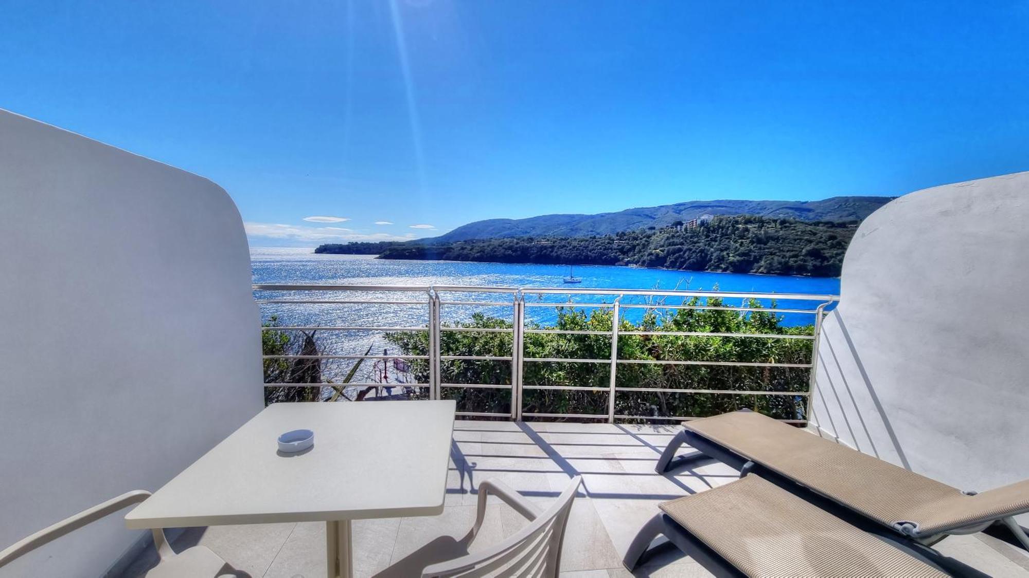 Hotel Plaza Porto Azzurro Phòng bức ảnh