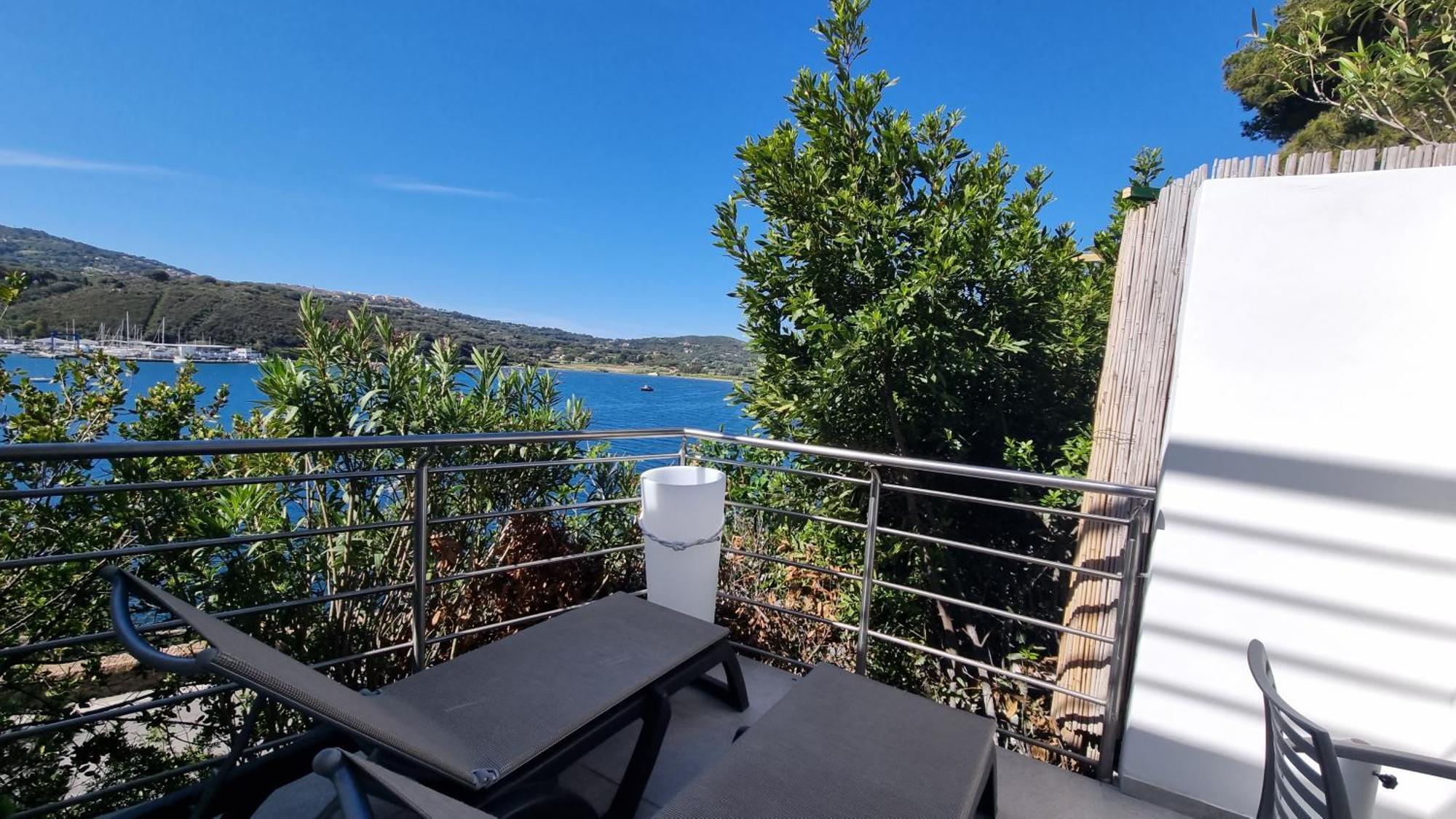 Hotel Plaza Porto Azzurro Phòng bức ảnh