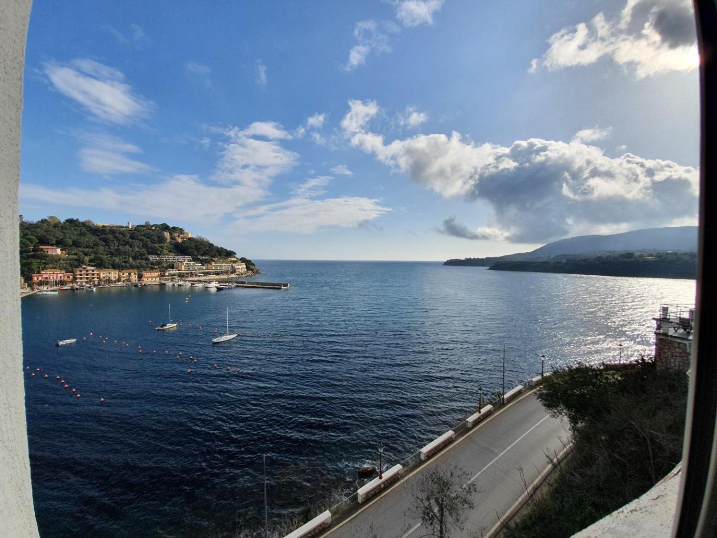 Hotel Plaza Porto Azzurro Phòng bức ảnh