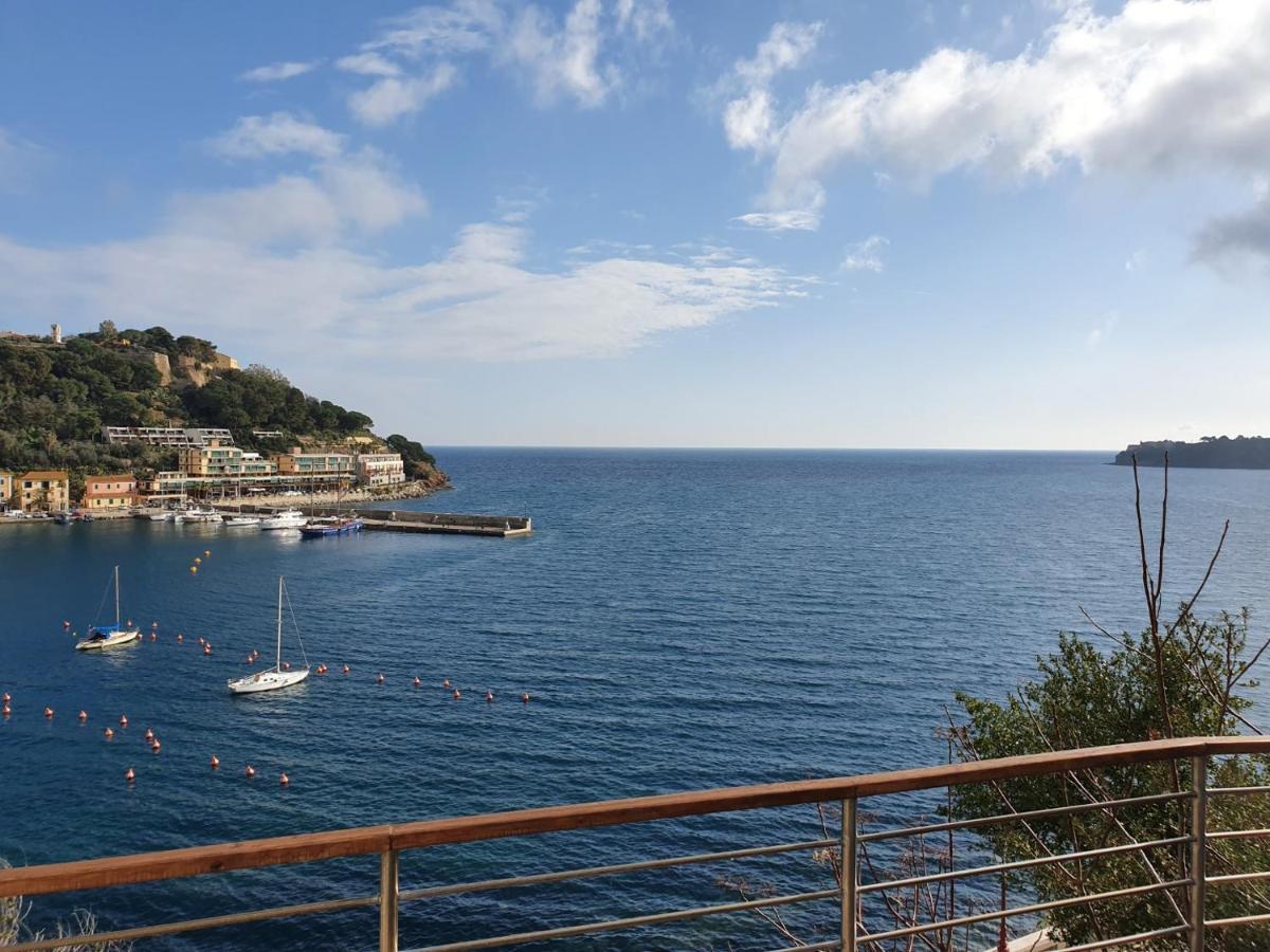 Hotel Plaza Porto Azzurro Ngoại thất bức ảnh